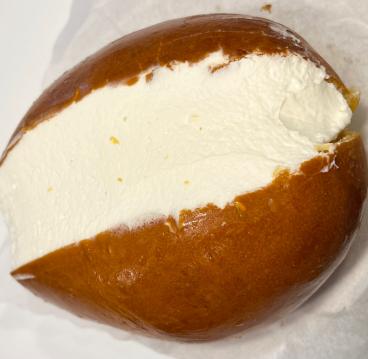 Maritozzo con panna